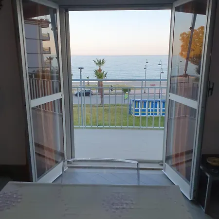 Apartment Affacciati Sul Mare *