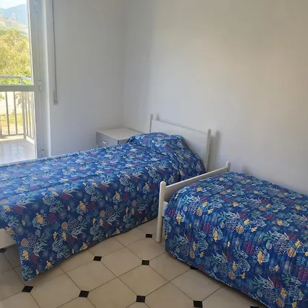 Affacciati Sul Mare Apartamento *