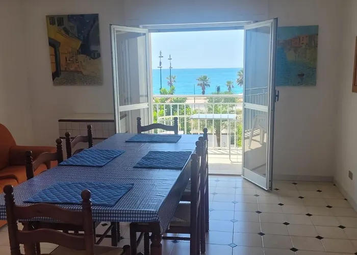 Affacciati Sul Mare *